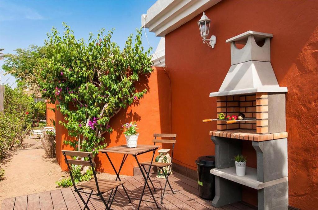 Flamboyant Tree Garden Holiday Home - 3