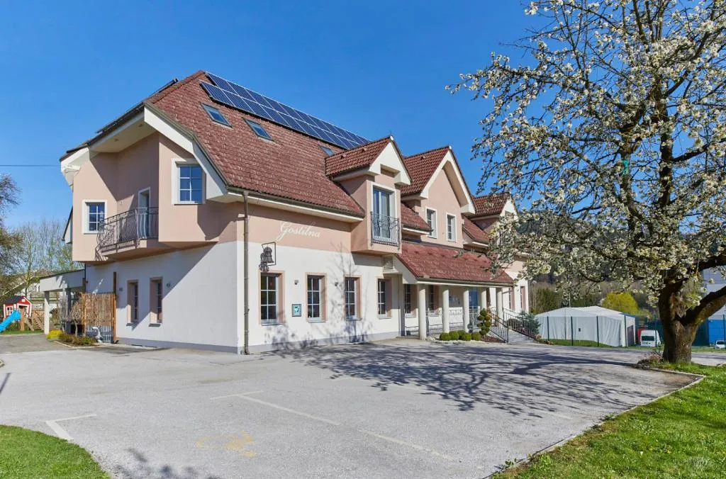 Hotel Delalut, hotel v destinaci Ravne na Koroškem