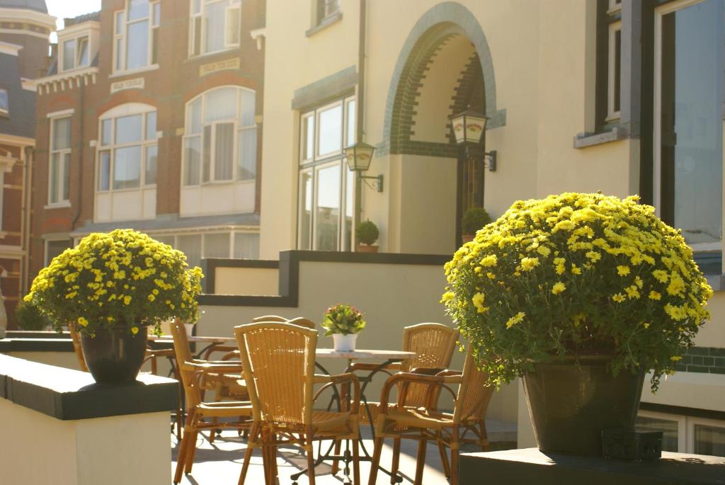 Boulevard Hotel Scheveningen photo