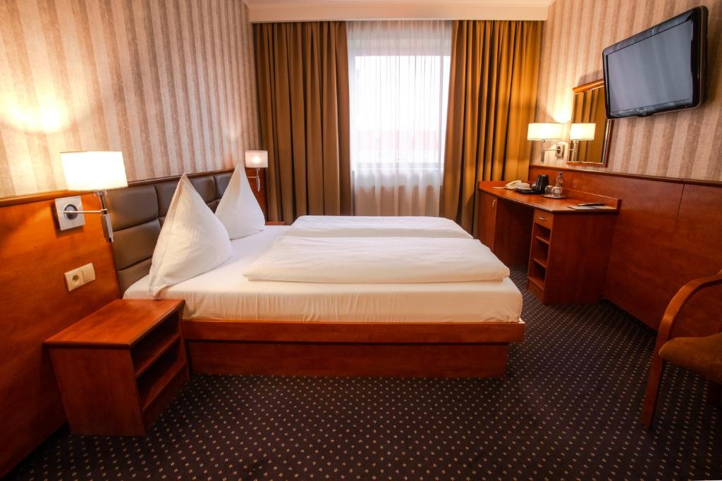 Business Hotel Vega Wroclaw photo