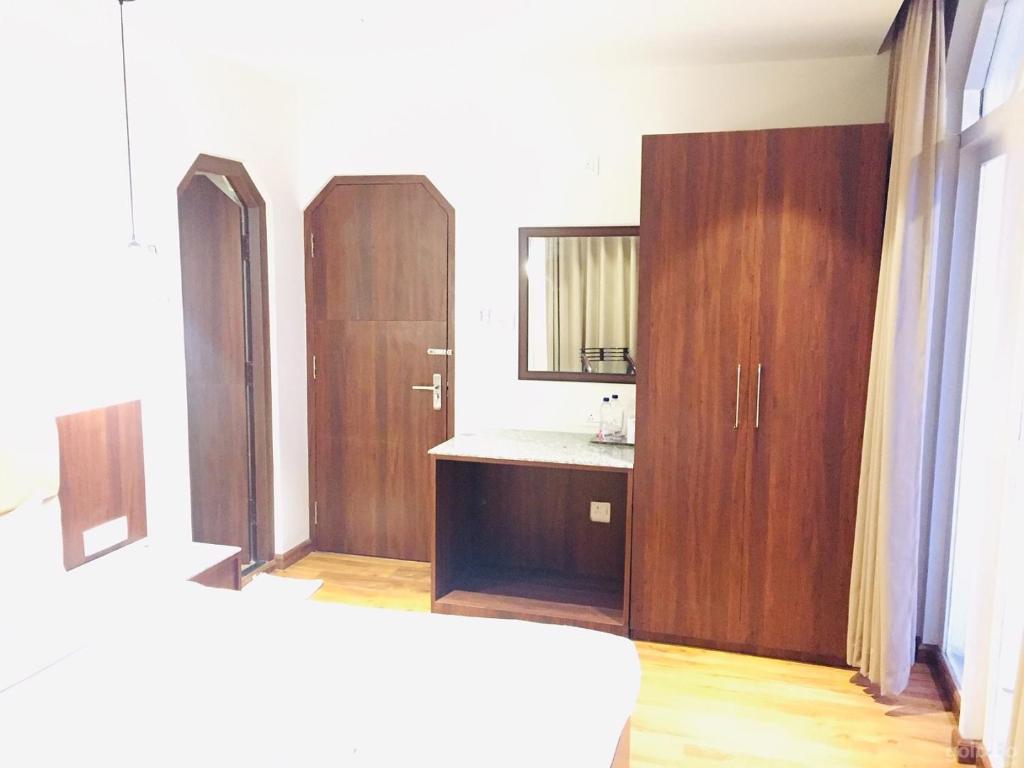 Exquisite Stay near Main Market photo