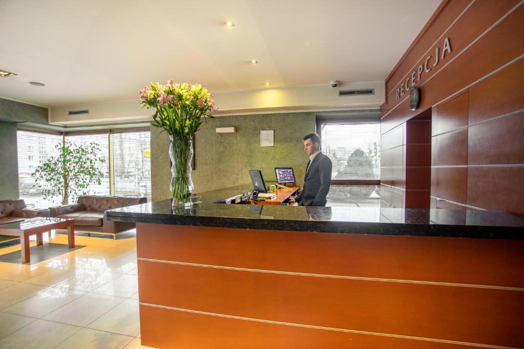 Business Hotel Vega Wroclaw photo