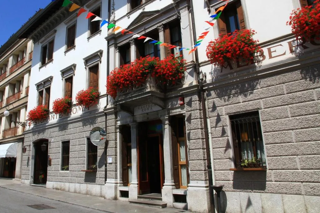 Albergo Roma, hotel v destinaci Tolmezzo