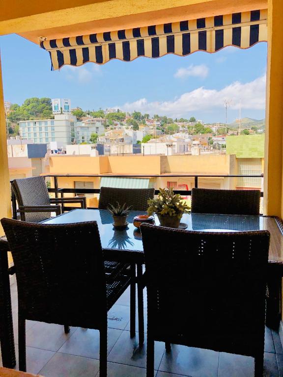 CENTRICO LABRADORES 15, Peñíscola