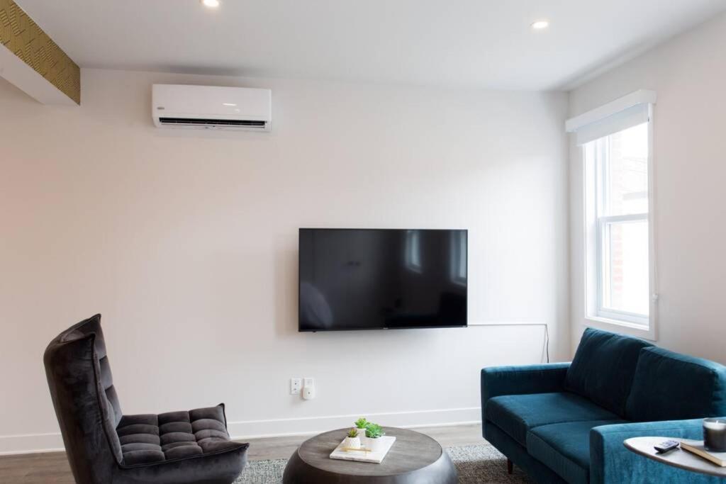 Live Like a Local in this Superb Loft by Den Stays, Montreal