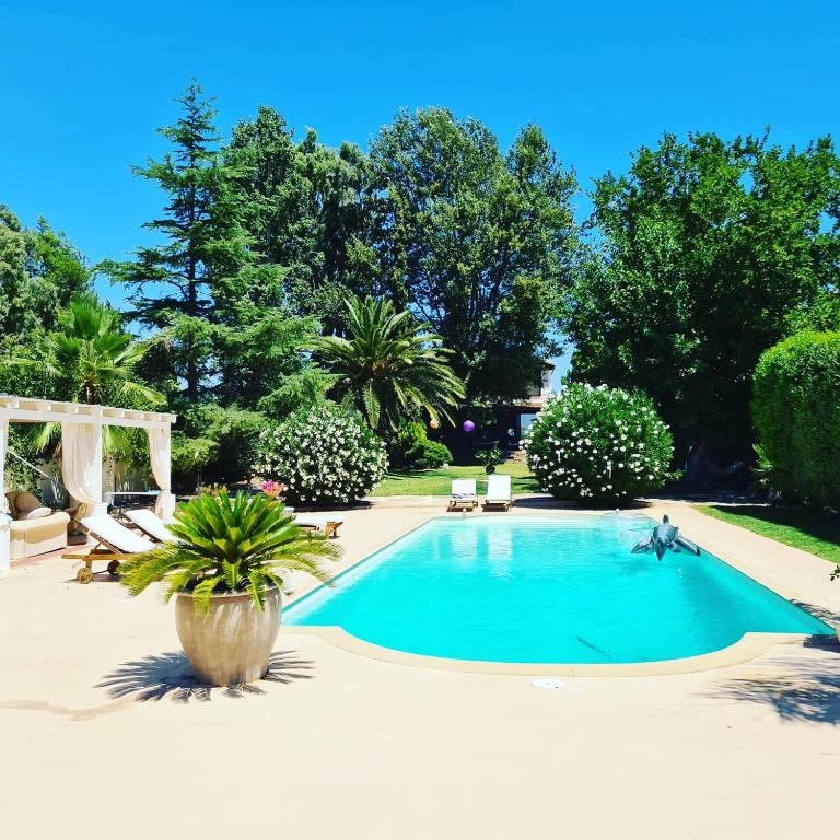 Villa Vravrona Tower & Suites photo