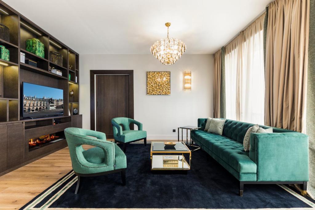 Luxury Apartment Paris Louvre II - 2