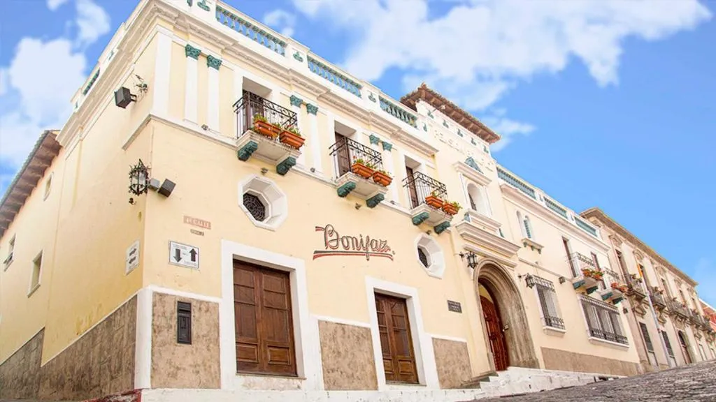 Hotel Pensión Bonifaz，位于克萨尔特南戈的酒店
