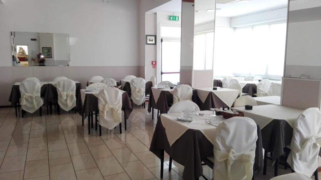 Hotel Marisa - 3