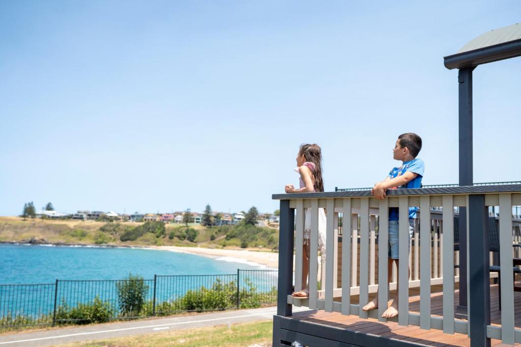 Surf Beach Holiday Park Cabin photo