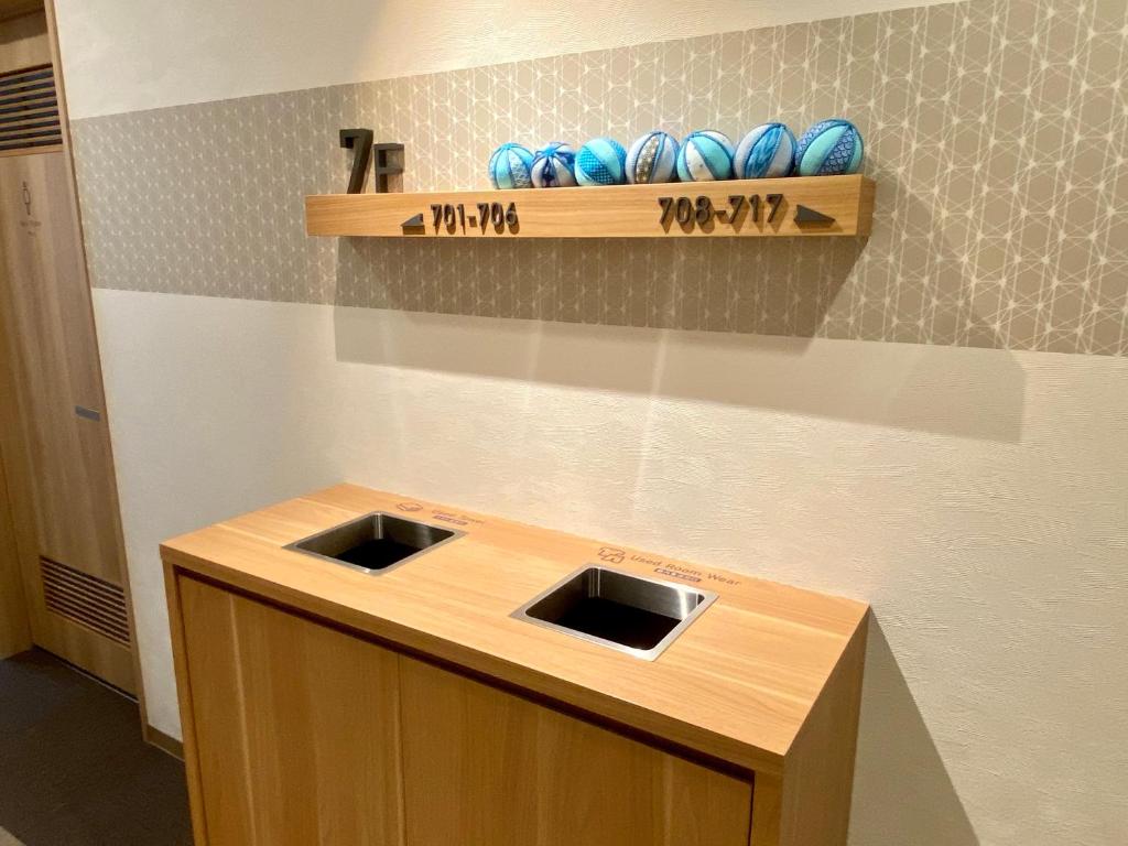 Highly reviewed check-in/out