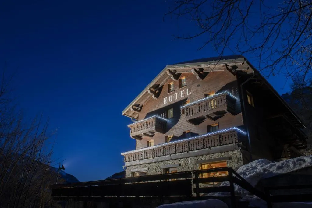 Hotel Rascard, hotel v destinaci Valtournenche