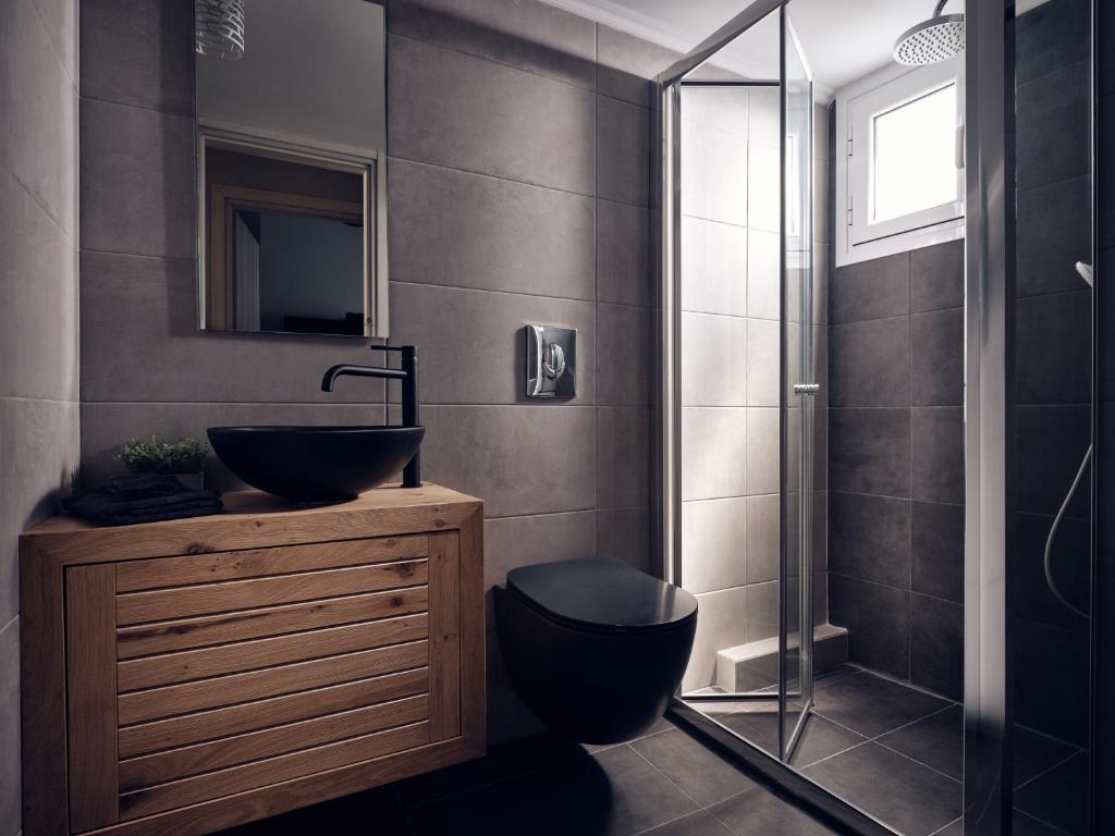 Pothos Suites photo