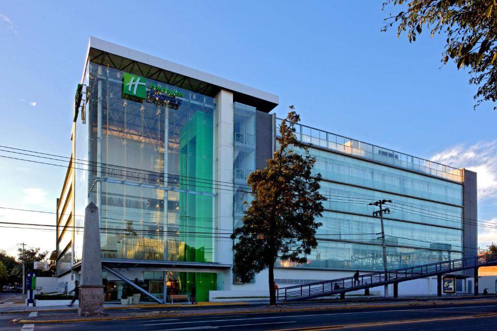 Holiday Inn Express Guadalajara Expo by IHG - 1