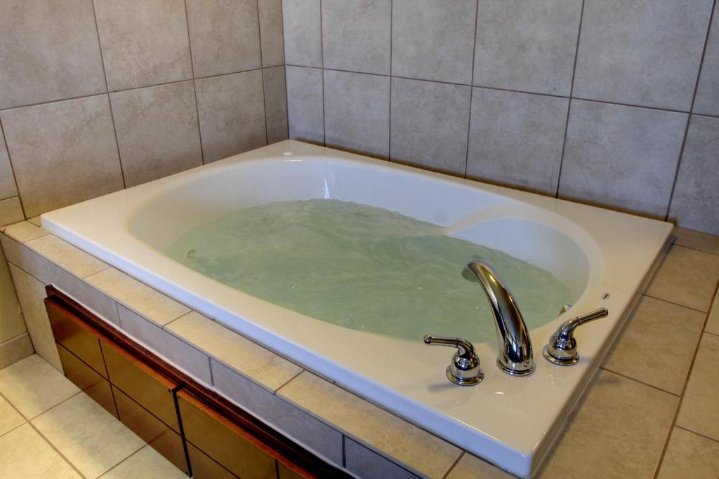 Cobblestone Inn and Suites - Bottineau 전경
