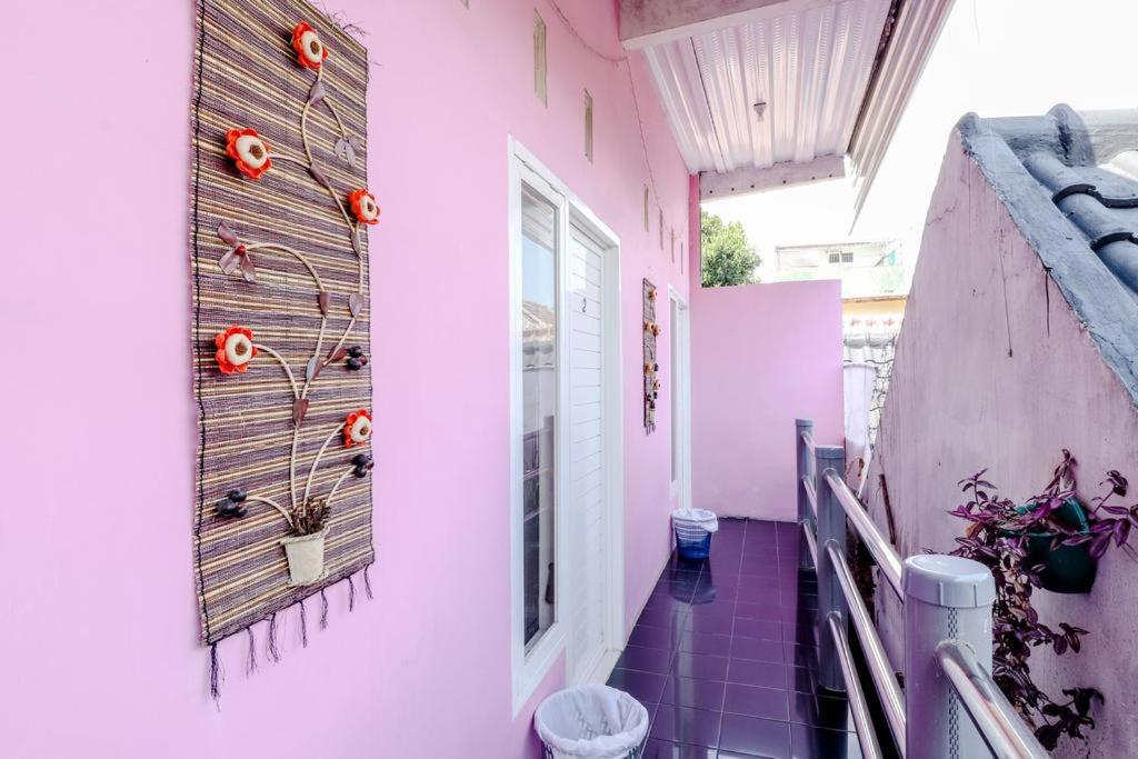 Pinky Guest House Kota Batu photo