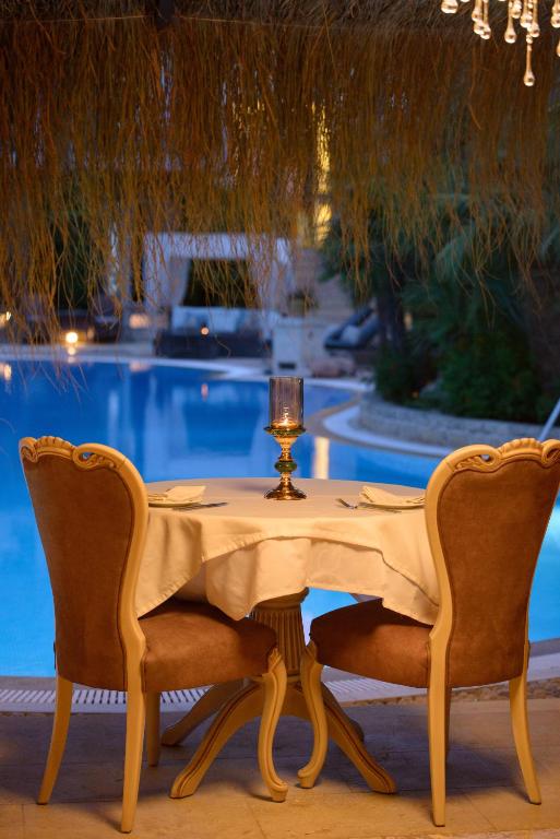 Achtis Hotel — Restaurant & bars in Afytos, Central Macedonia