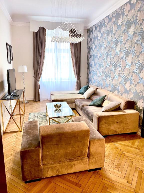 Apartment with 2 Bedsrooms- Florianska 47 Street