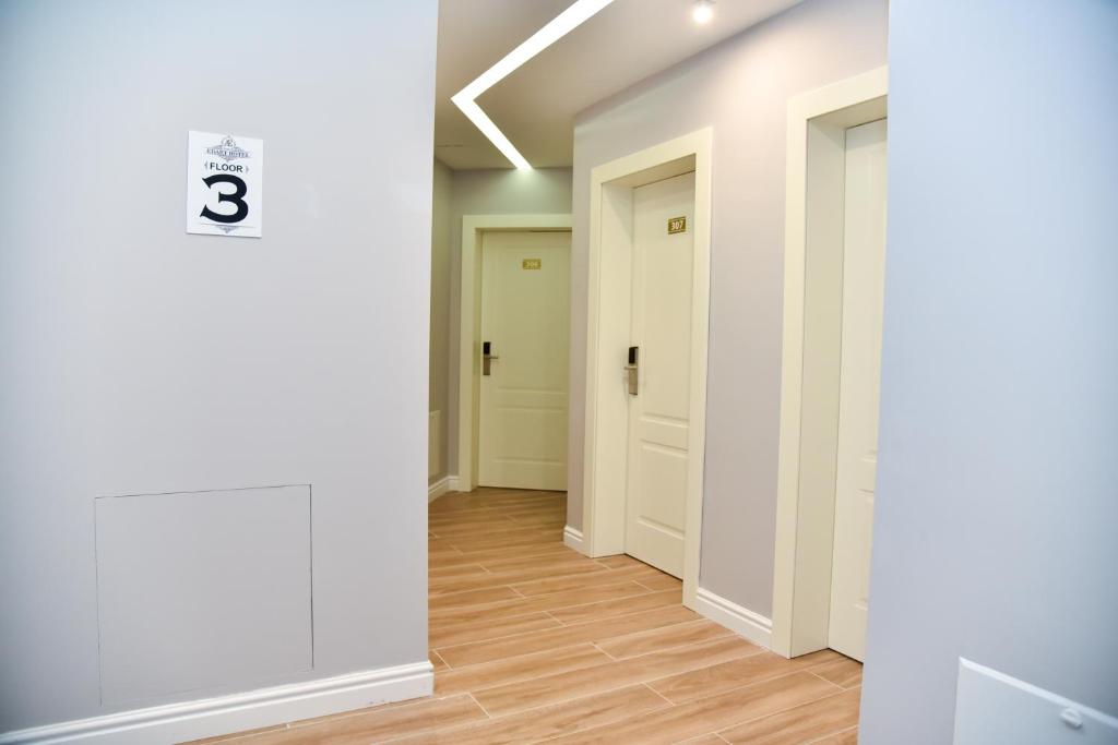 Hotel Edart — Hotel rooms in Durres, Durres