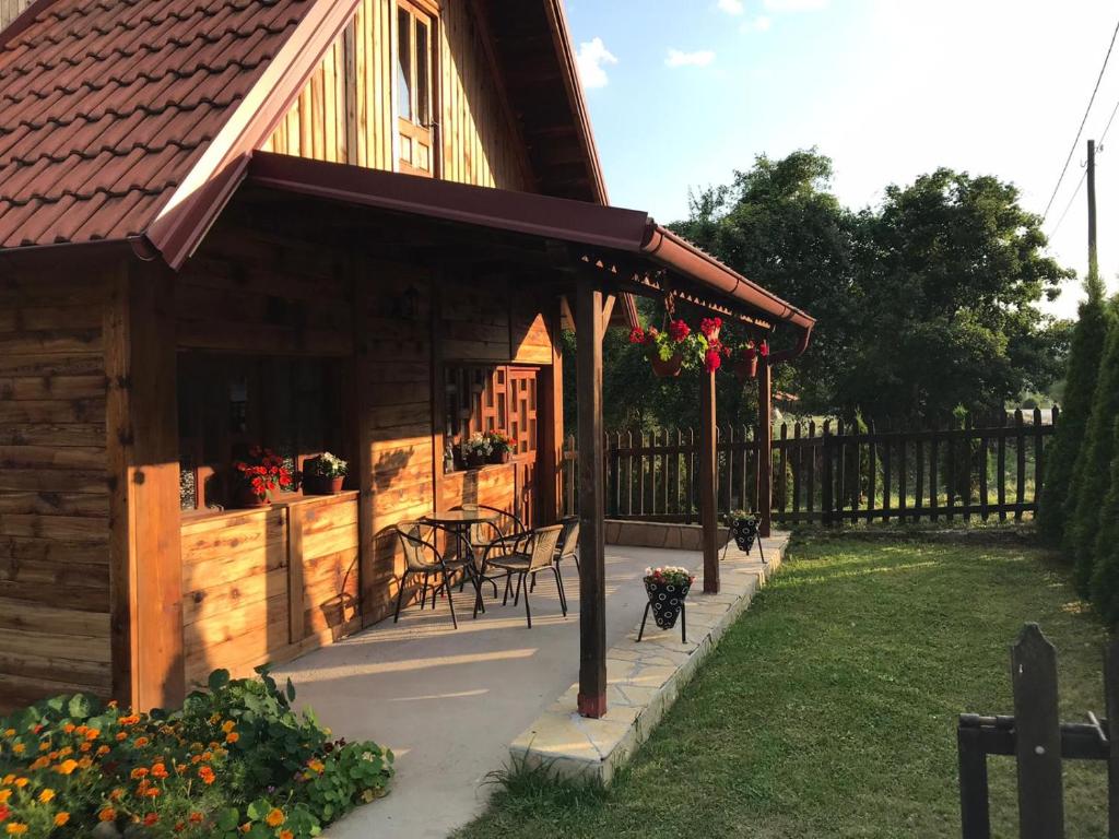 Apartman Helena — Hotel in Mokra Gora