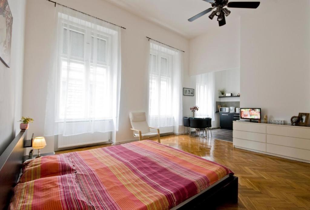 Balcony Apartment photo