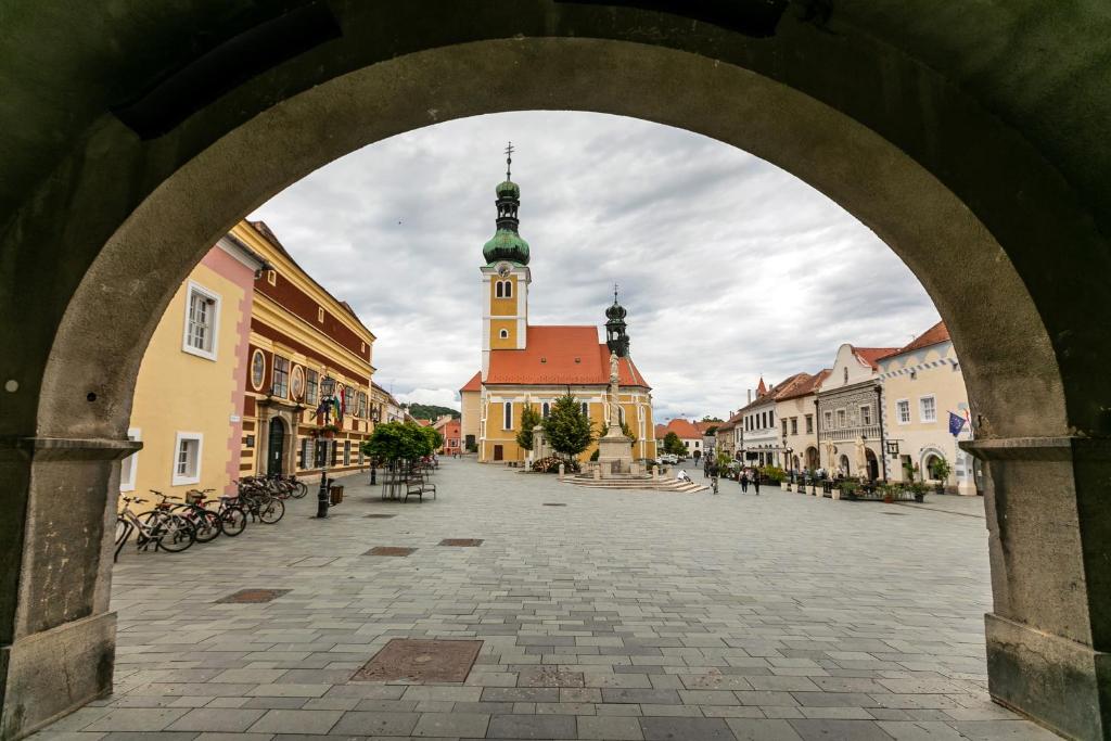 Benedict Hotel Koszeg photo