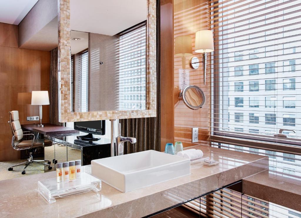 Beijing Crowne Plaza Beijing Chaoyang U-Town Additional