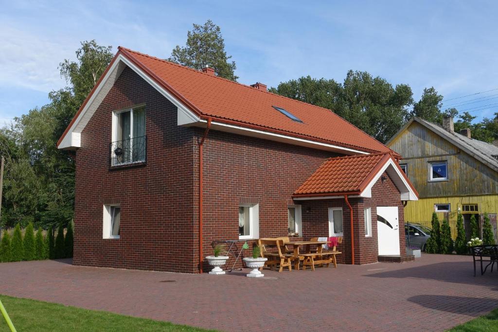 Namas Almadojus, Dreverna