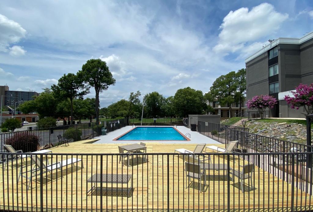 Country Inn & Suites by Radisson, North Little Rock, AR photo