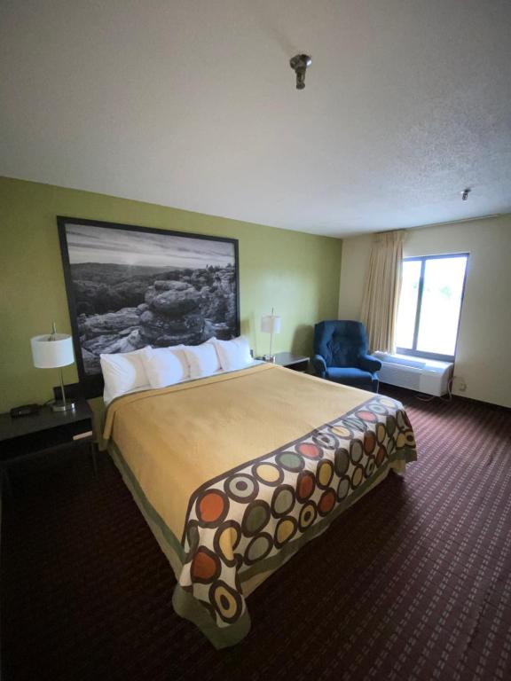 Super 8 By Wyndham Metropolis Photo 26