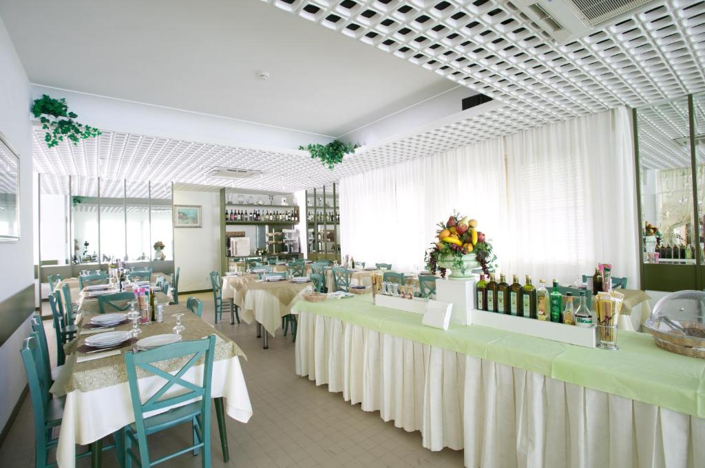 Hotel Granada - 2