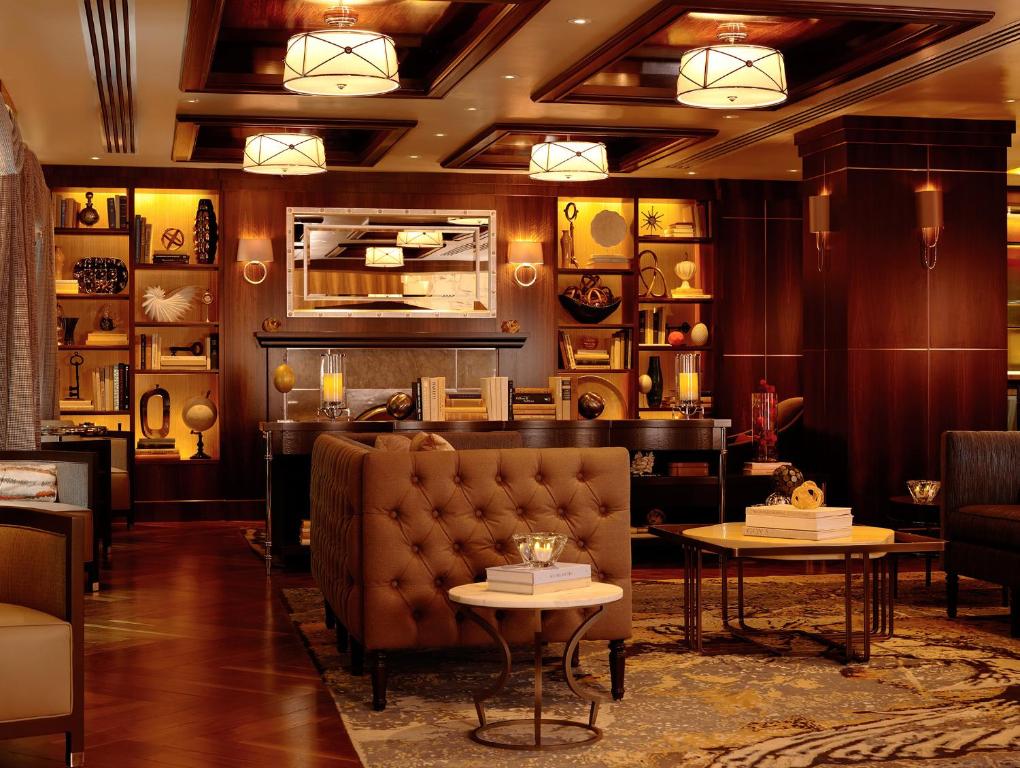 Shared lounge/TV area