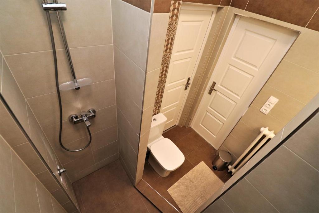 King Charles Residences photo