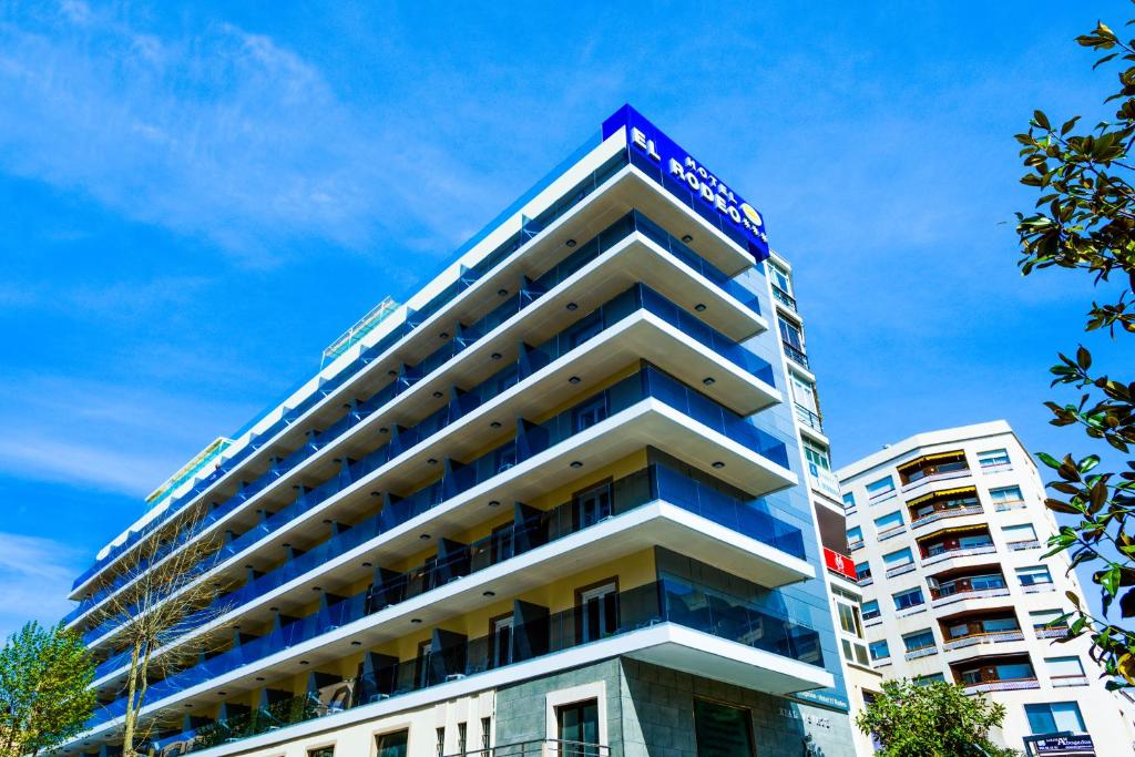 Ngoại cảnh khách sạn