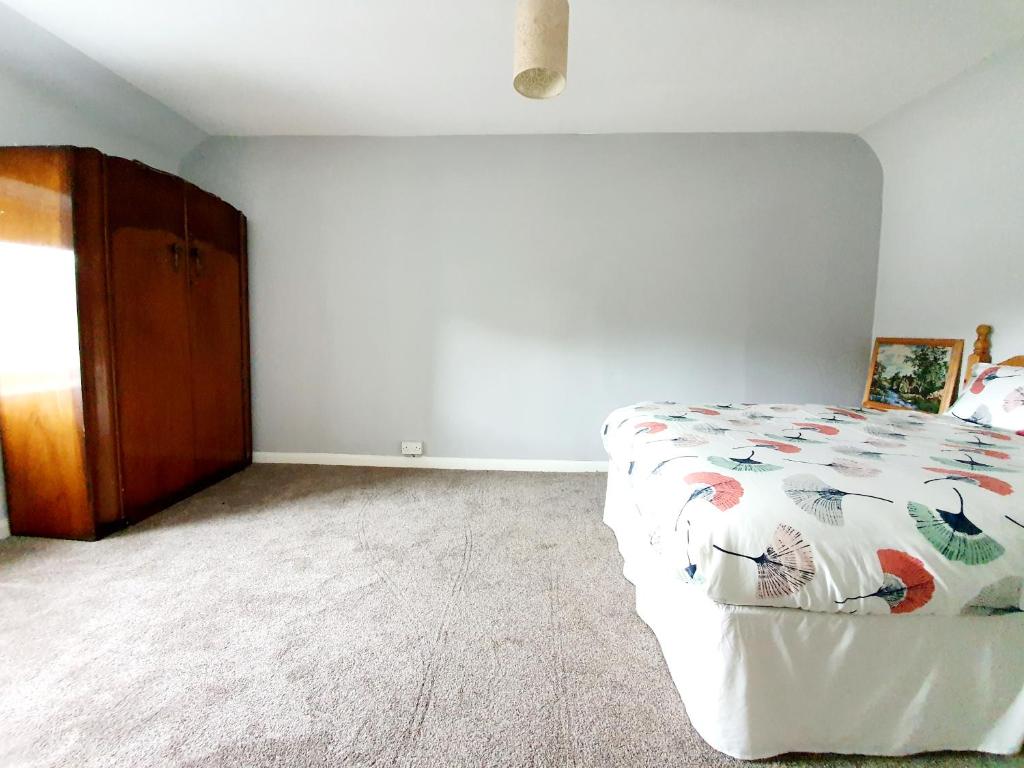 Spacious Holiday Home Closeby River in Alness! photo