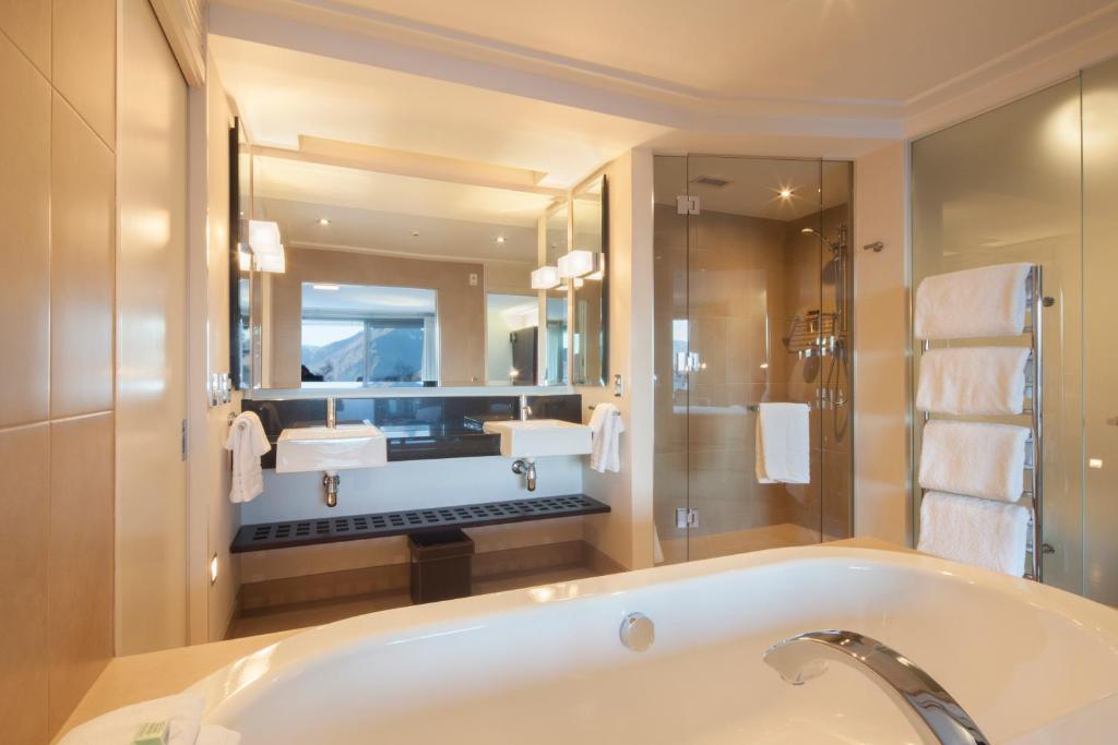 Bathroom, The Spire in Queenstown