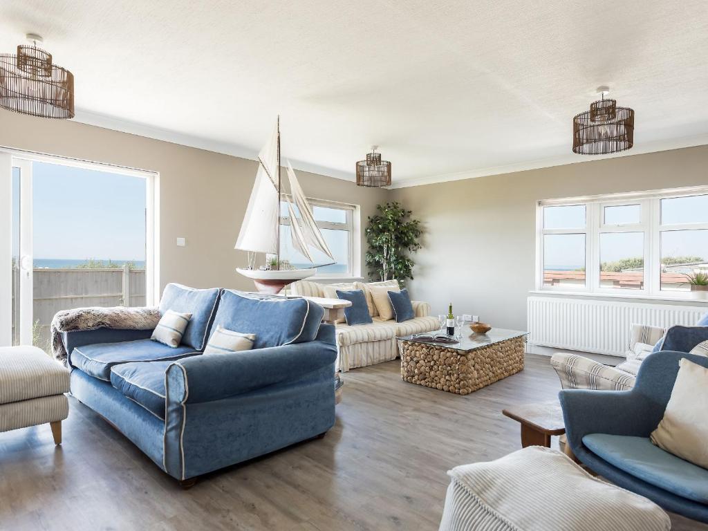 Beach Haven, West Bexington photo 2