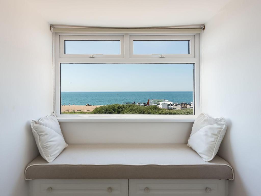 Beach Haven, West Bexington photo 4
