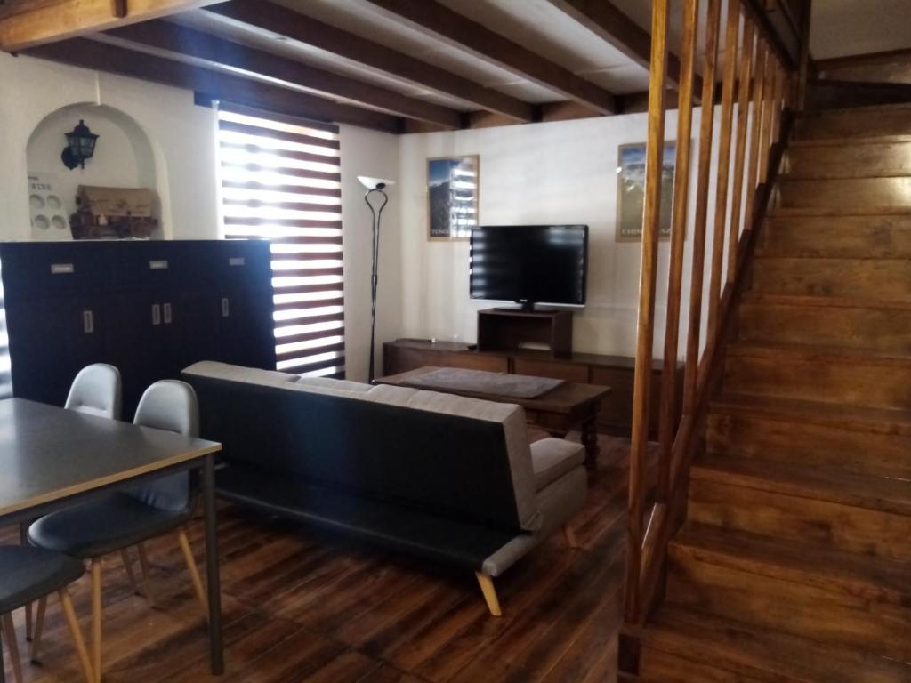 Estudio Ger renewed cozy loft in Old town Quito - 4