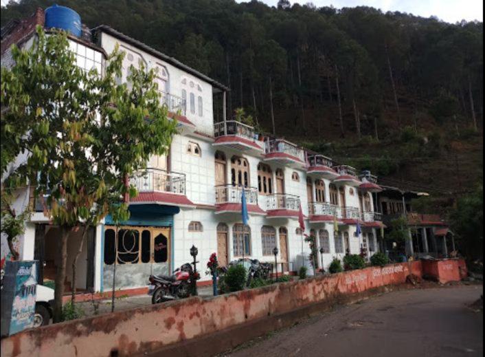 Hotel Hari Ganga — Hotel in Barkot