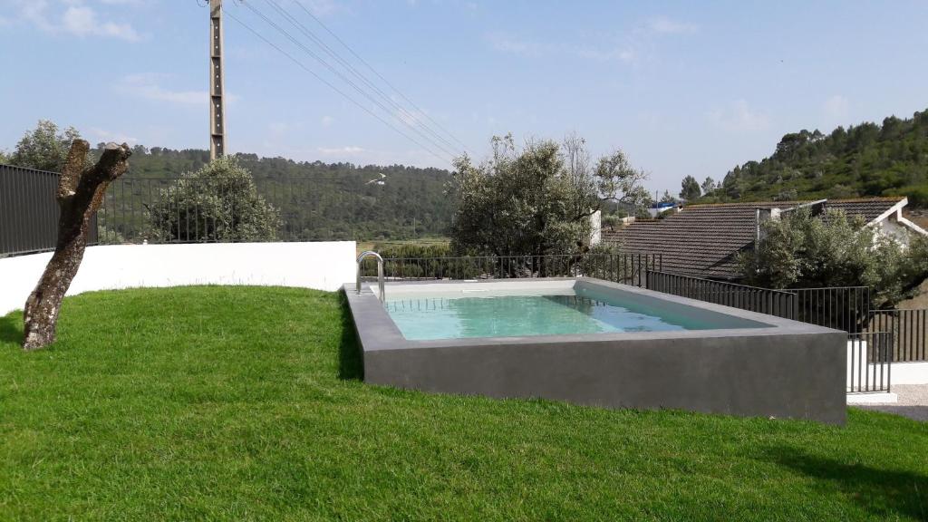 Hostel Pia do Urso — Hotel in Batalha