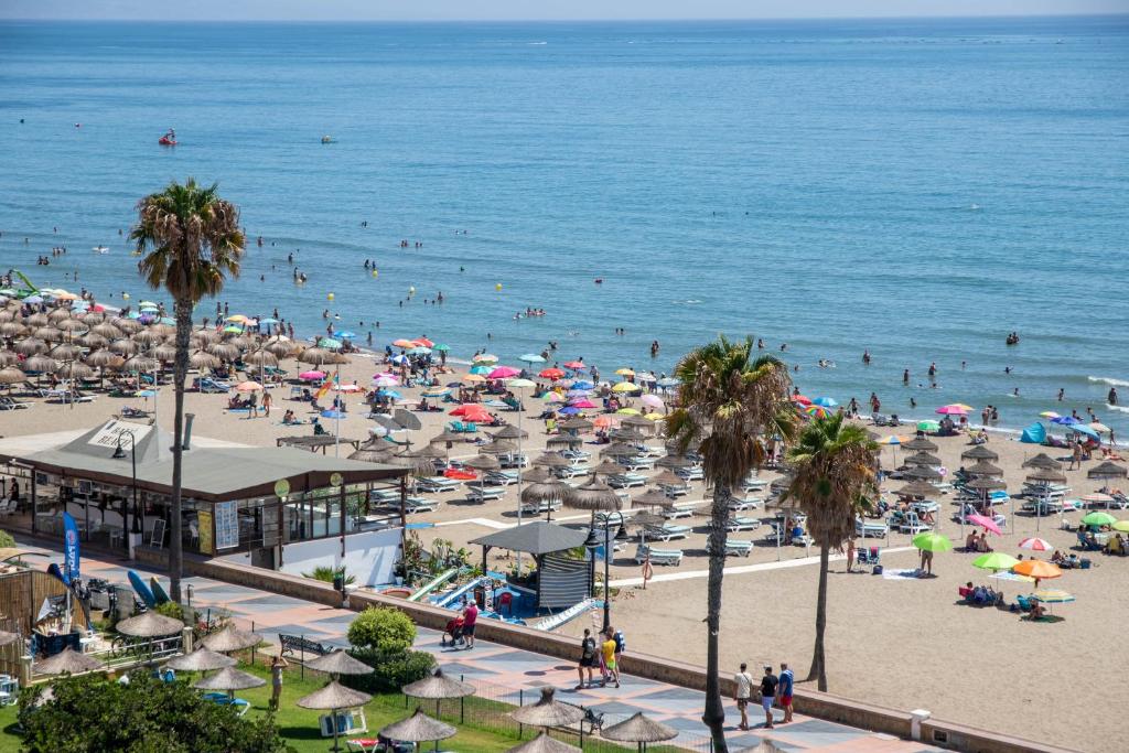 Apartamentos Buensol — Beach in Torremolinos, Andalusia