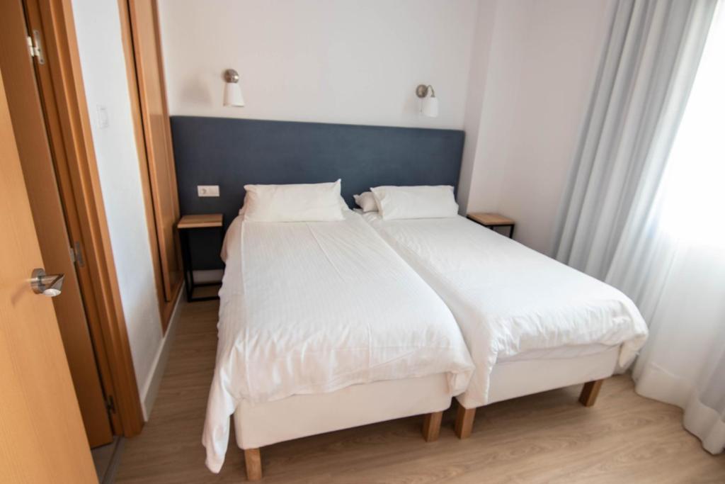 Apartamentos Buensol — Hotel rooms in Torremolinos, Andalusia