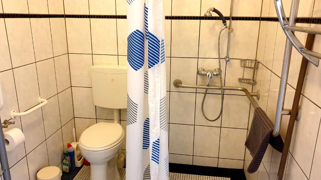 Apartmenthaus "Zum Lowen" Heidelberg - Ziegelhausen photo