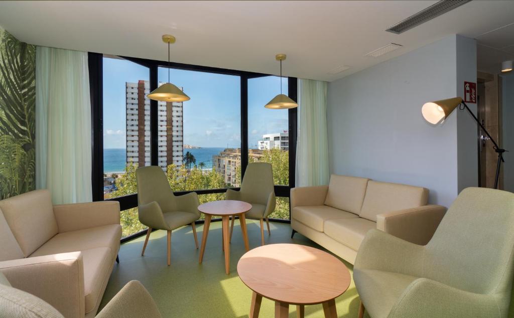 The Agir Springs Hotel by Medplaya — Hotel rooms in Benidorm, Valencian Community