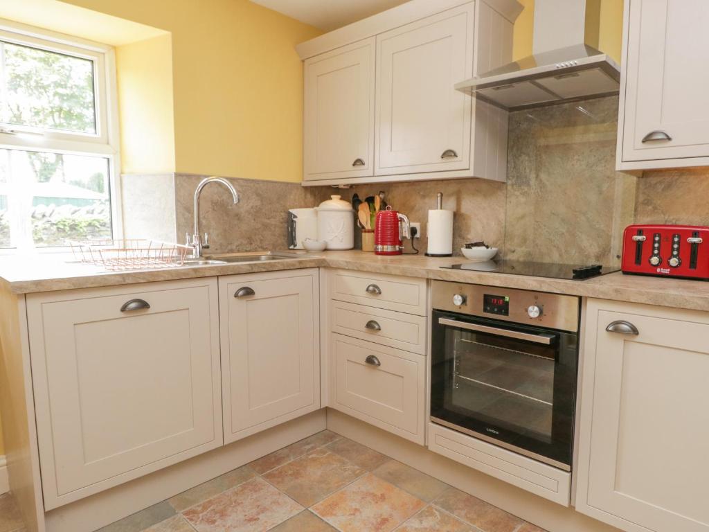 Anvil Cottage, Near Sawrey photo 4