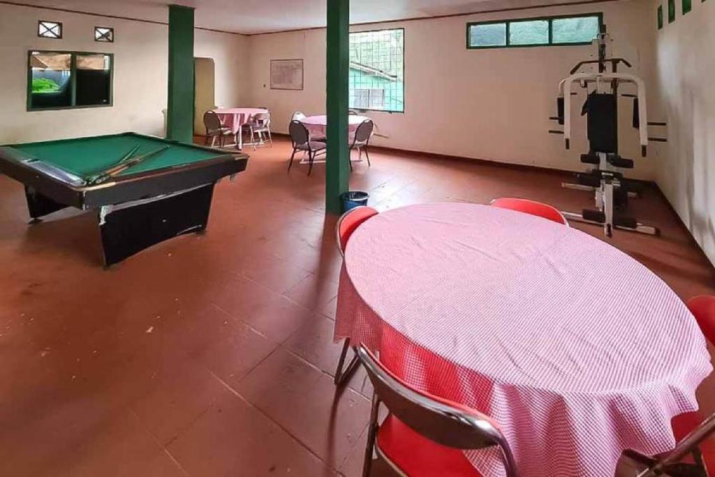 フロント・ロビー