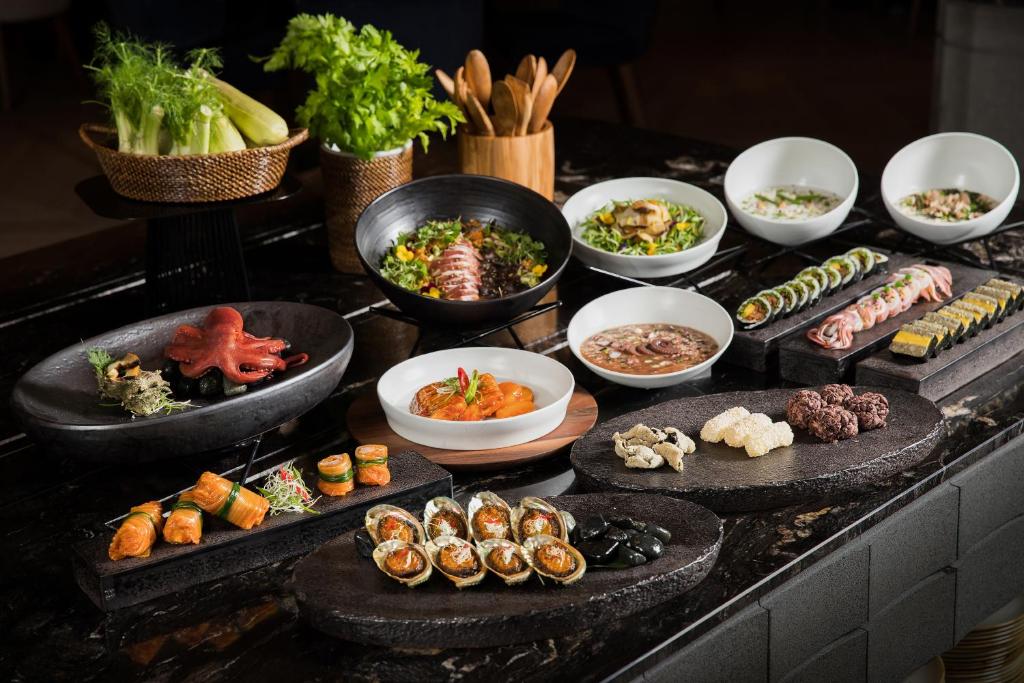 อาหารและเครื่องดื่ม