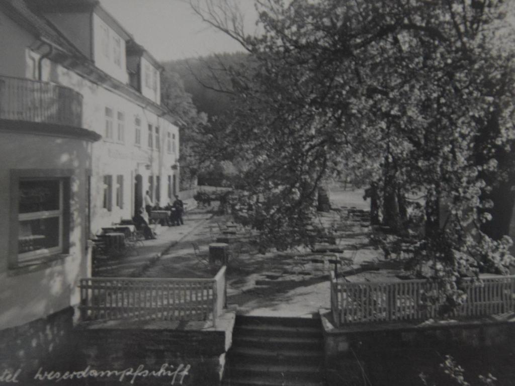 Hotel Zum Weserdampfschiff 外観