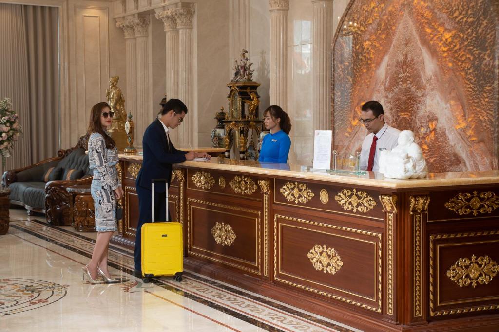 フロント・ロビー